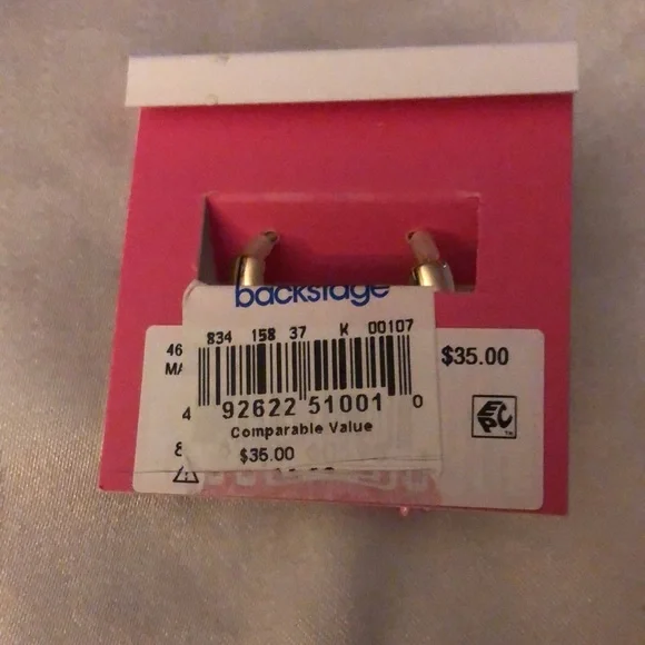 Betsey Johnson Gold Tone Huggie Hoop Earrings Mismatched Tulip Charm NWT - Picture 12 of 13